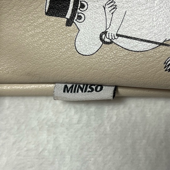 Miniso Limited Edition Moomins Pleather Beige Tote Bag - Picture 5 of 12